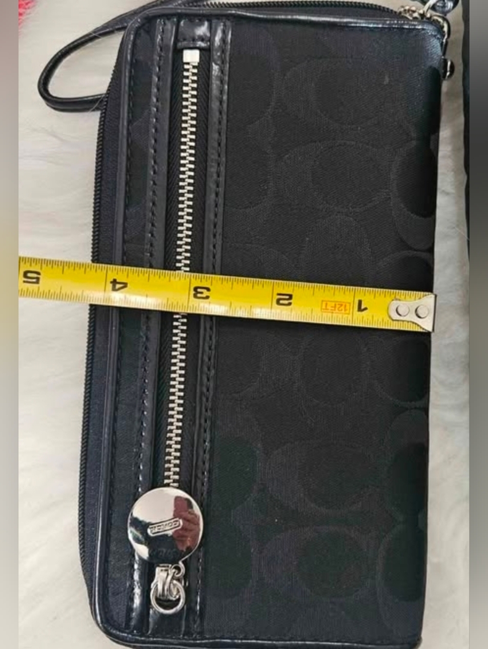 Coach Black Leather Tote with Matching Black Signature Wallet - Picture 5 of 15
